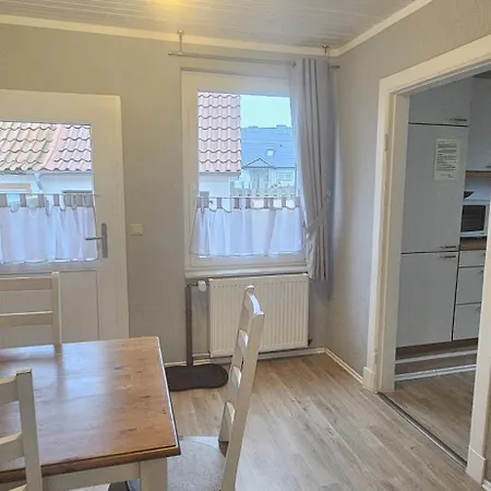 Mika Feriehus *